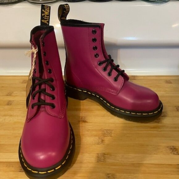 Dr. Marten Hot Pink 1460 SMOOTH LEATHER LACE UP BOOTS - RARE - Picture 15 of 16